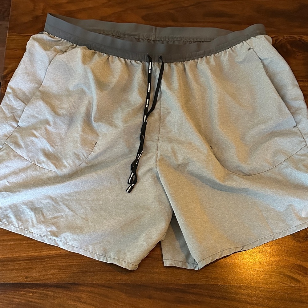 Nike Men’s Gray  Athletic Shorts with Drawstring